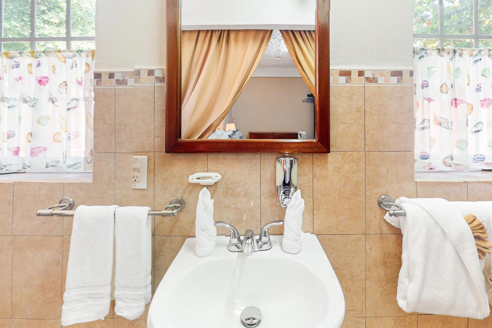 Hummingbird Home Suites San Pedro  Camera foto