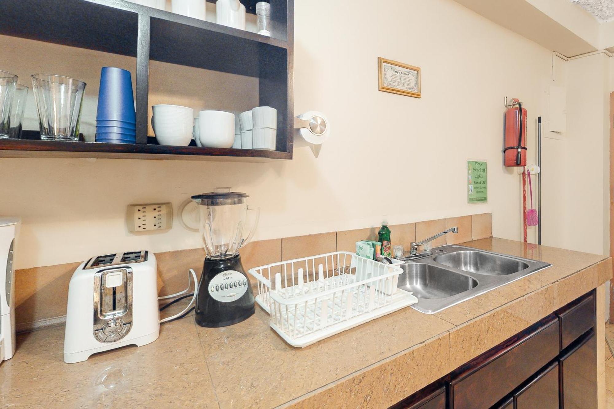 Hummingbird Home Suites San Pedro  Camera foto